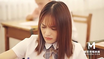 Teen Schoolgirl Xu Lei Gets A Lesson In Oral Sex